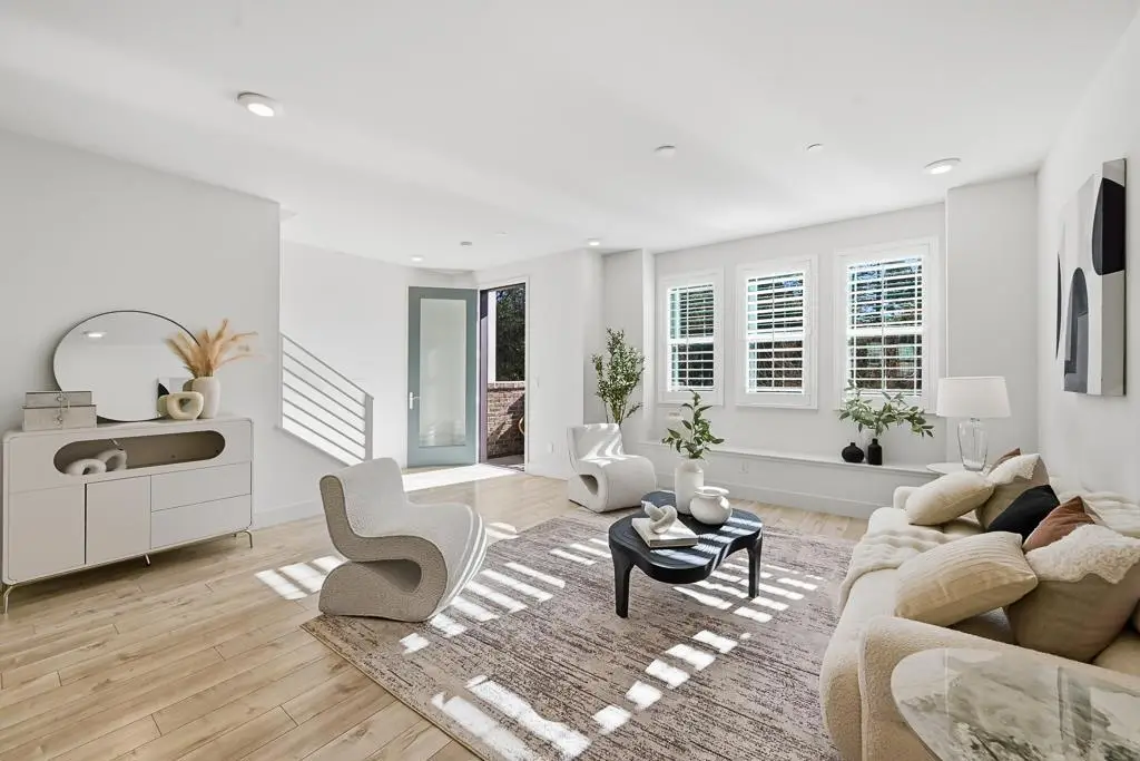 905 De Guigne Drive #2, Sunnyvale, CA 94085 - Image #1