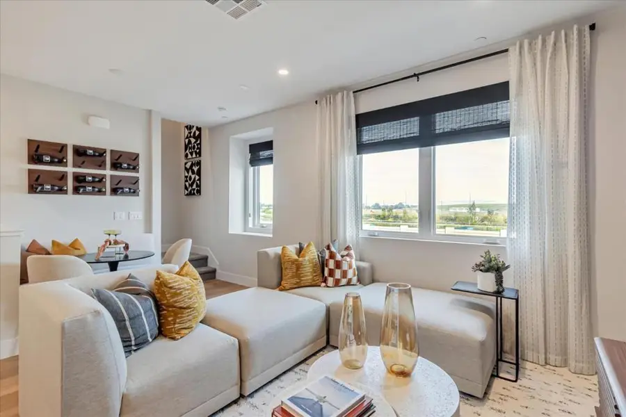 1109 Juana Court, Palo Alto, CA 94303 - Image #2