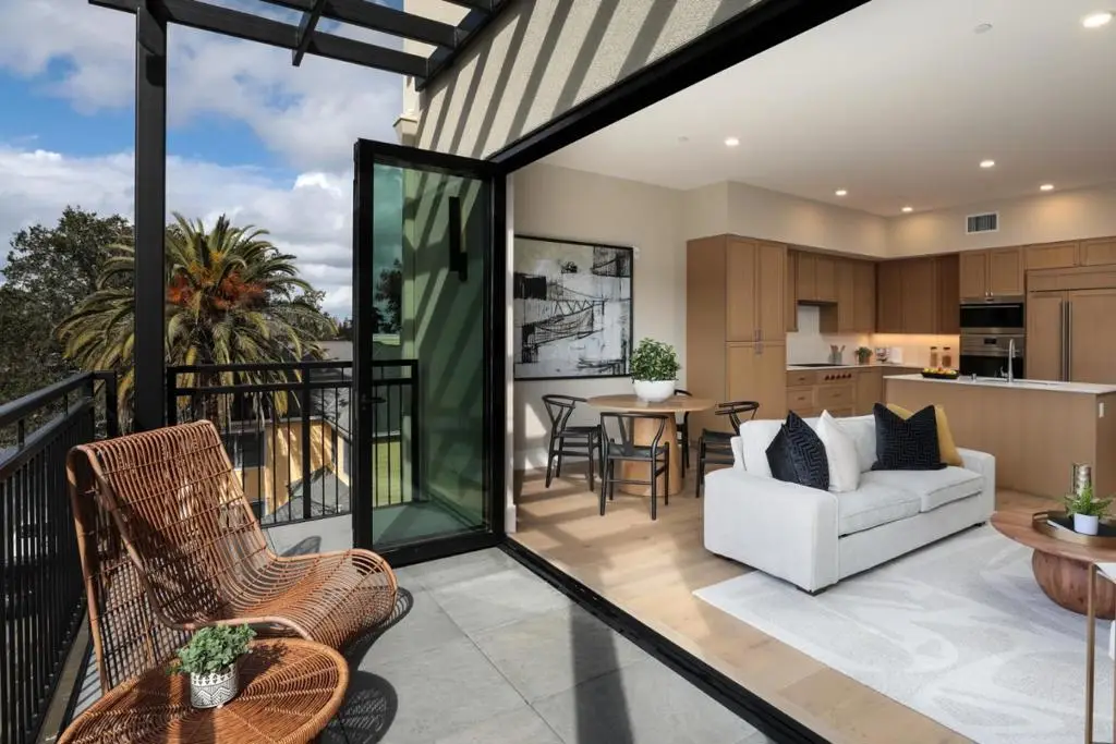 389 First Street #31, Los Altos, CA 94022 - Image #1