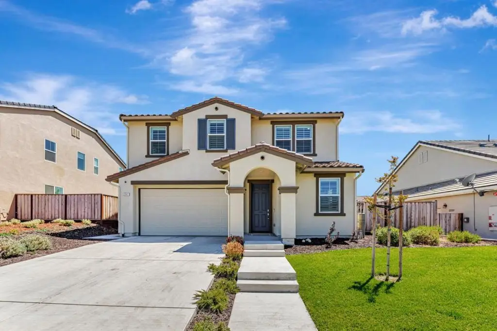 2041 Camden Street, Hollister, CA 95023 - #1