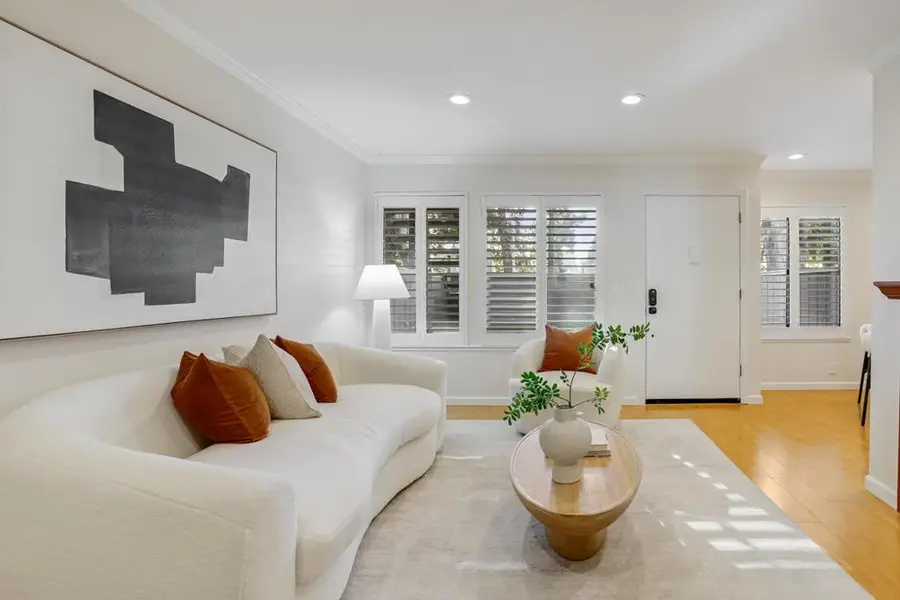 856 La Barbera Drive, San Jose, CA 95126 - Image #3