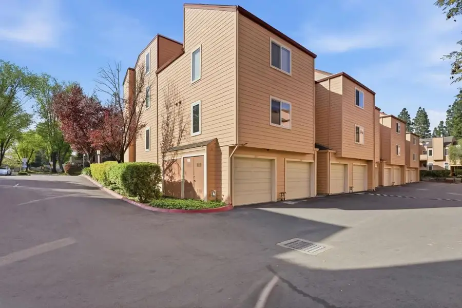 331 Tradewinds, San Jose, CA 95123 - #2