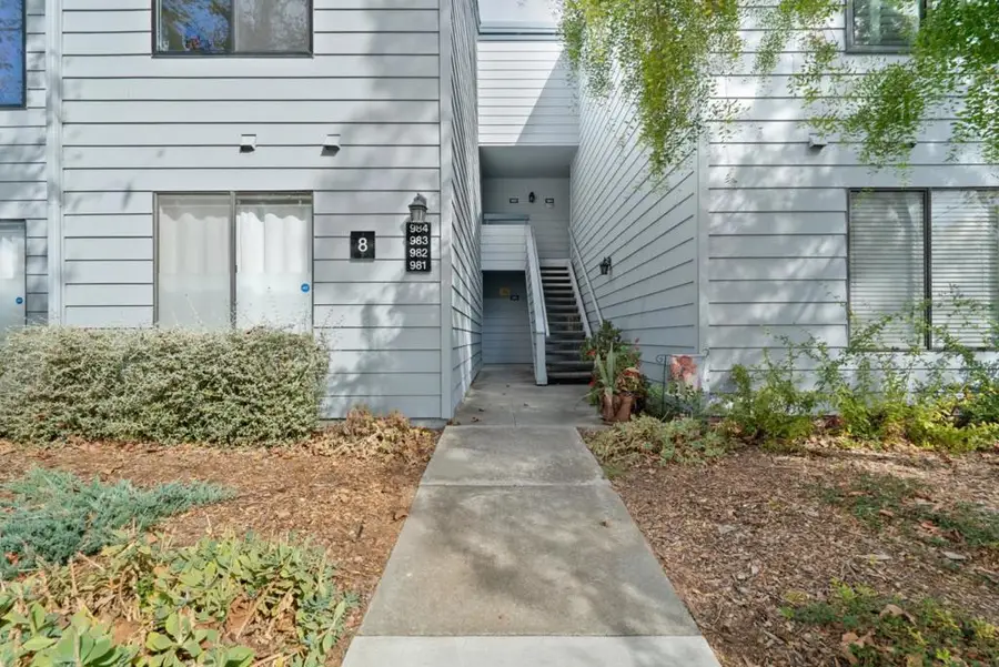 905 W Middlefield Road #982, Mountain View, CA 94043 - Image #3