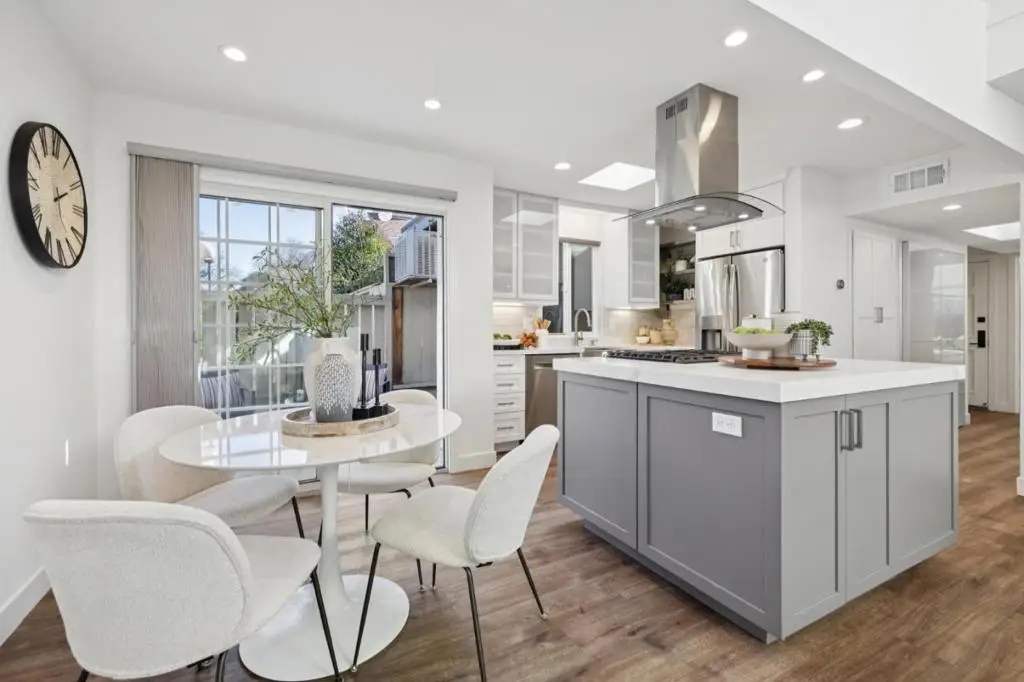 17 Cassandra Way, Mountain View, CA 94043 - Image #1