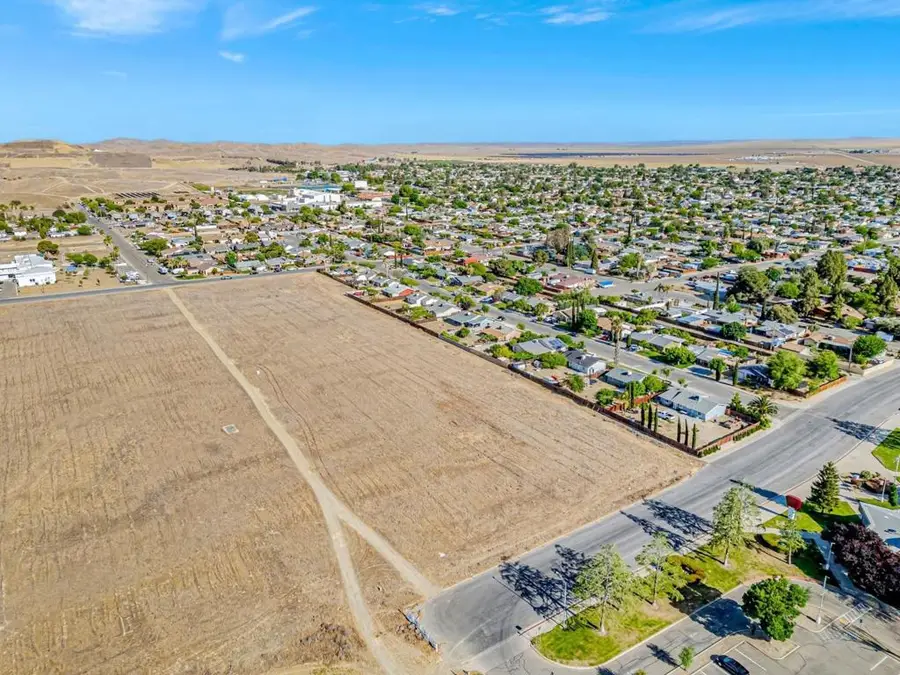 101 Amador Street, Avenal, CA 93204 - #3