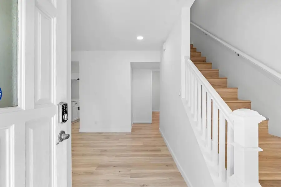 3221 Colgate Lane, Bakersfield, CA 93306 - Image #3