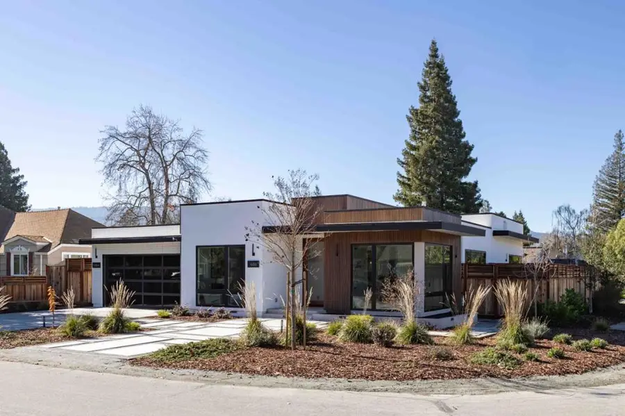 1686 Parkhills Avenue, Los Altos, CA 94024 - Image #2