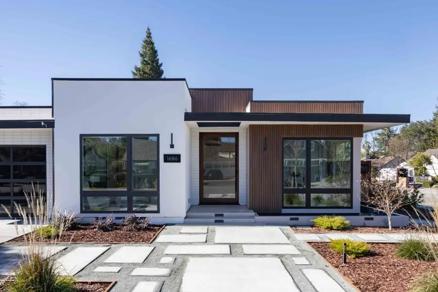 1686 Parkhills Avenue, Los Altos, CA 94024 - Image #3