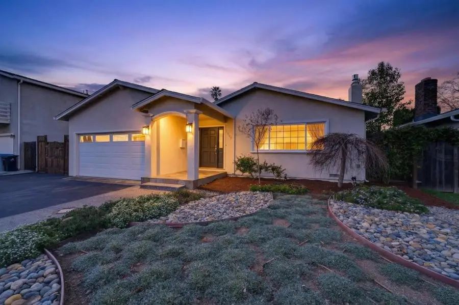 1065 Huntingdon Drive, San Jose, CA 95129 - Image #2