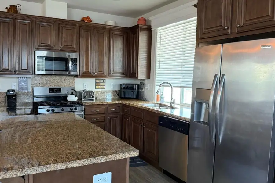 1200 W Winton Avenue, Hayward, CA 94545 - #3