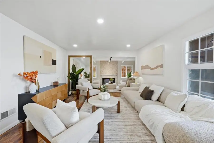 1570 Hillsdale Avenue, San Jose, CA 95118 - Image #2