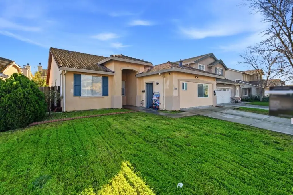 960 Kirkwood Way, Lathrop, CA 95330 - Image #1