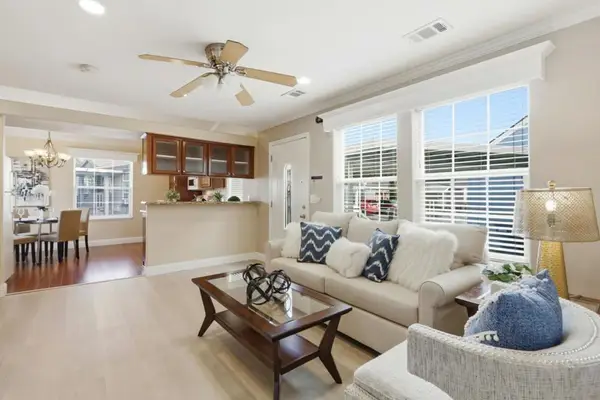 14685 Oka Road, Los Gatos, CA 95032