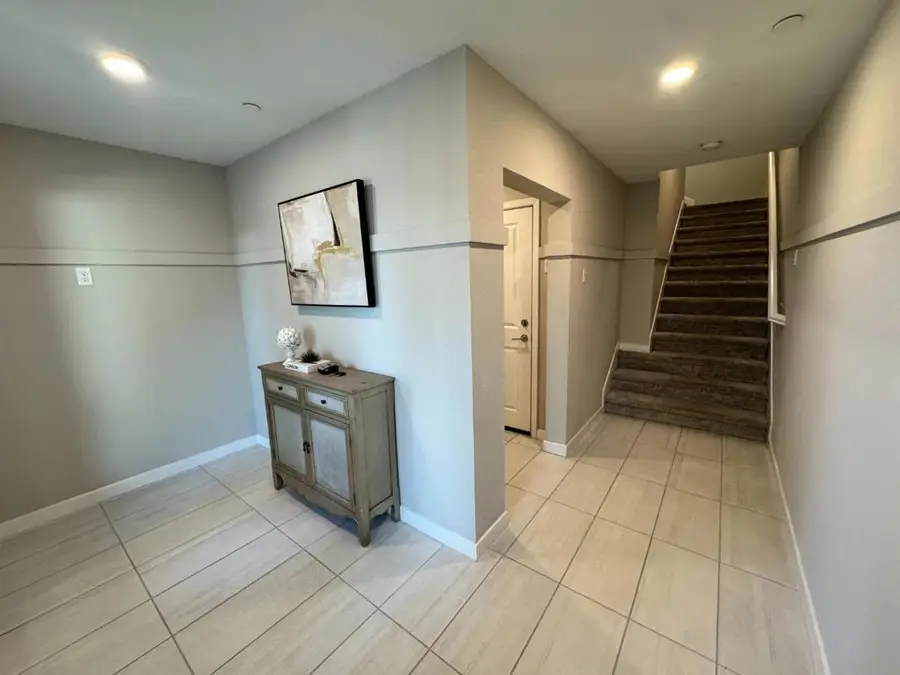 31 Tidal Way, San Mateo, CA 94401 - Image #2