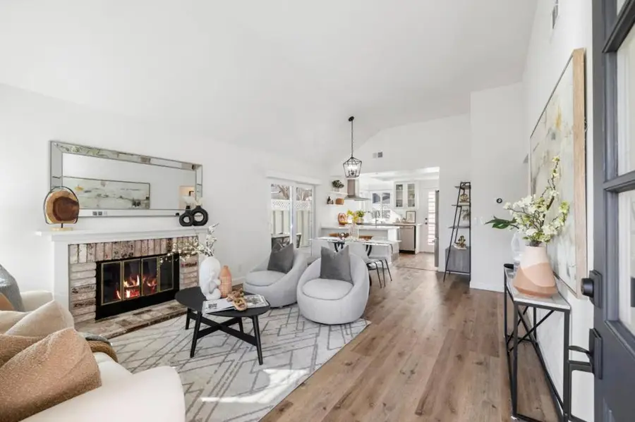 741 Newport Circle, Redwood City, CA 94065 - Image #3