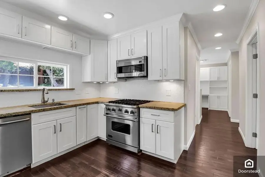 113 Alvarado Street, Brisbane, CA 94005 - Image #2