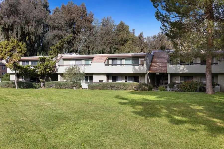 305 Tradewinds Drive #7, San Jose, CA 95123 - Image #2