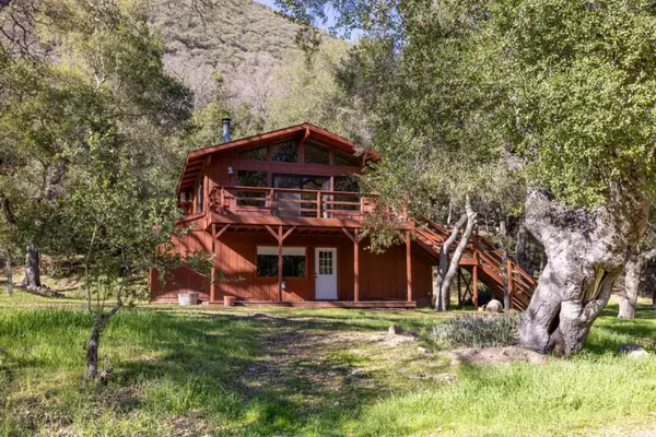 42250 Carmel Valley Road, Greenfield, CA 93927