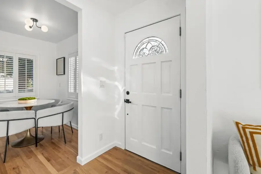 223 San Carlos Avenue, Redwood City, CA 94061 - Image #3