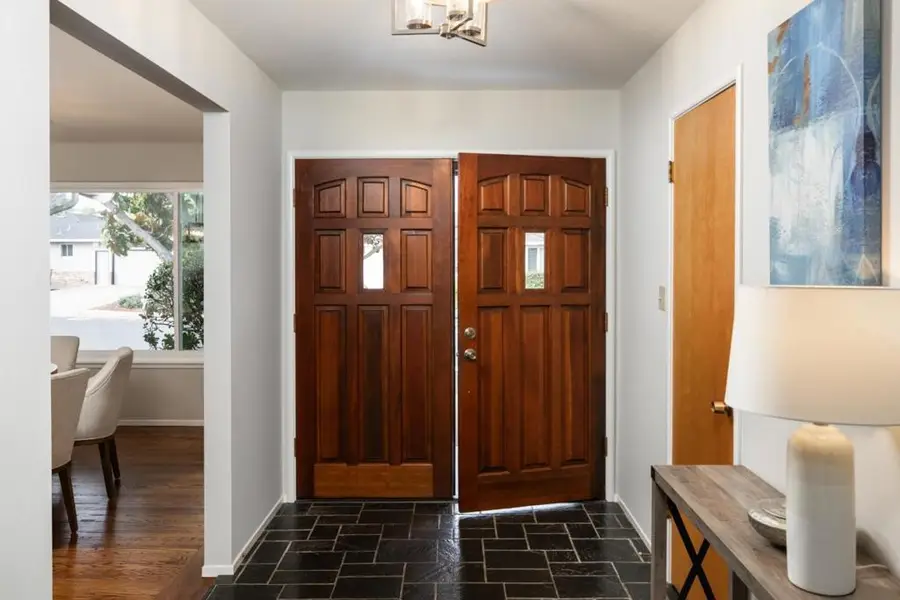 1933 Golden Way, Mountain View, CA 94040 - Image #3