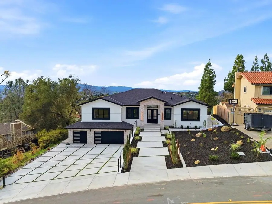 15860 Jackson Oaks Drive, Morgan Hill, CA 95037 - Image #2