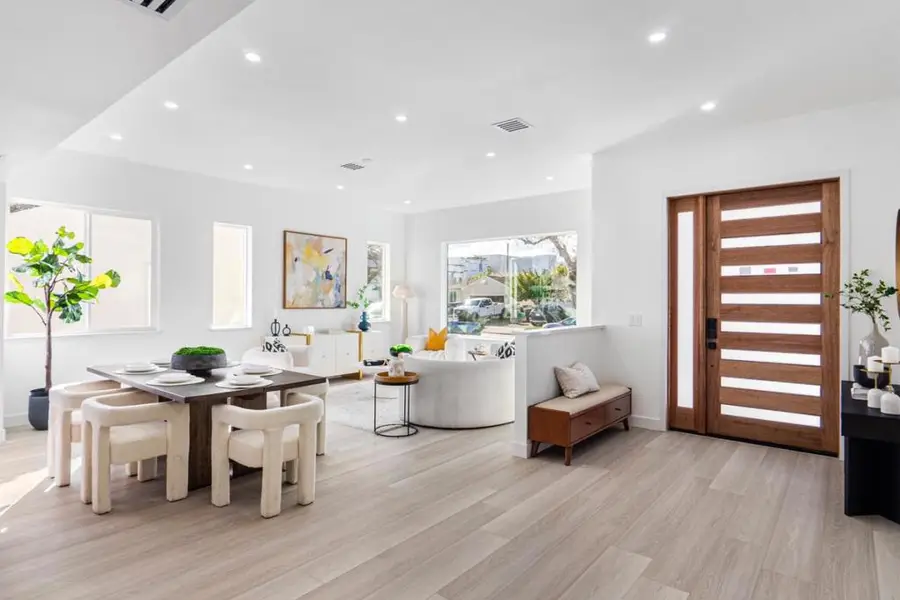 556 N Clover Avenue, San Jose, CA 95128 - Image #2