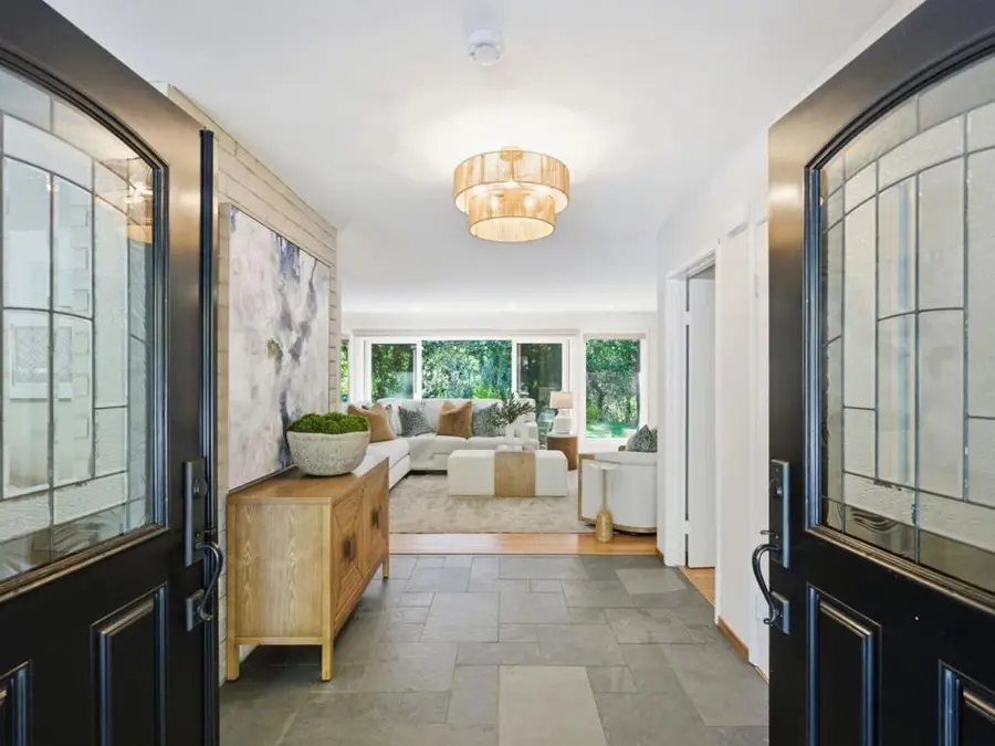 28266 Christopher Lane, Los Altos Hills, CA 94022 - Image #2