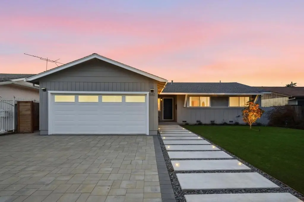 882 San Rafael Avenue, Mountain View, CA 94043 - #1