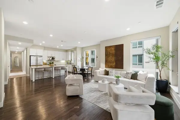 729 Eppleton Lane #303, Foster City, CA 94404