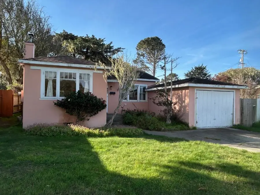 805 Sinex Avenue, Pacific Grove, CA 93950 - Image #2