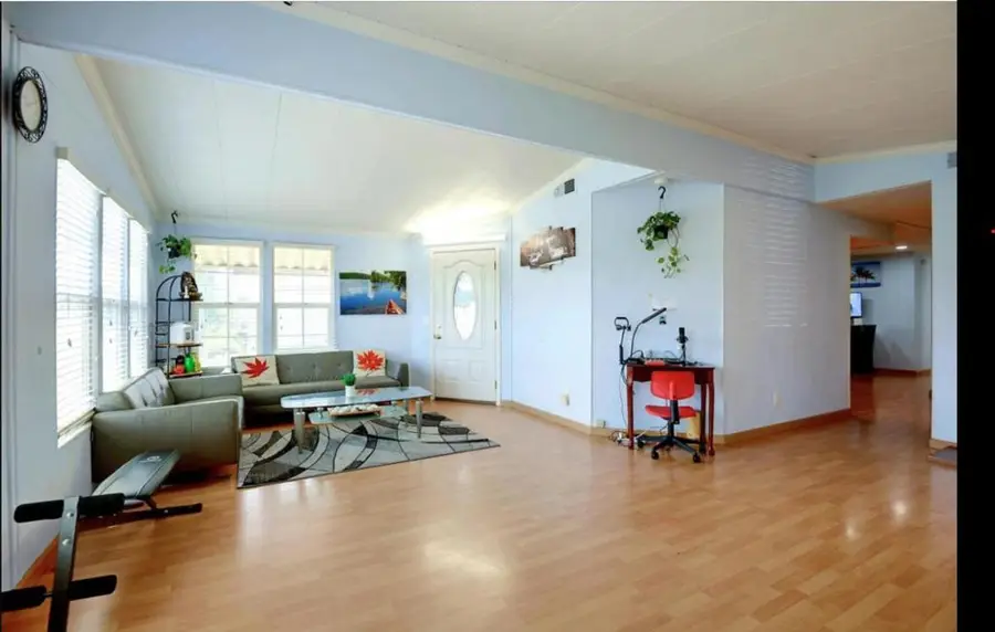 401 Chateau La Salle, San Jose, CA 95111 - #3