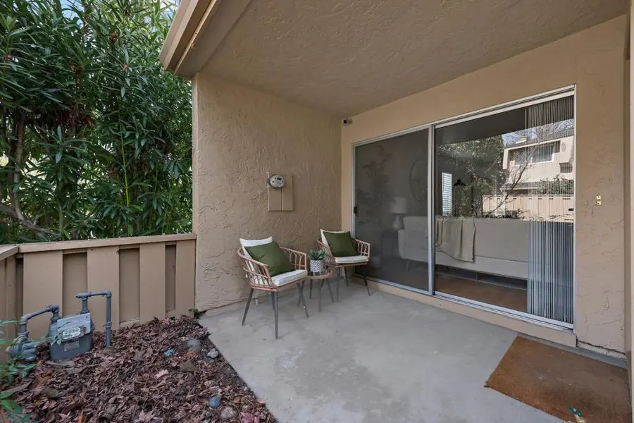 125 Connemara Way #104, Sunnyvale, CA 94087 - Image #2