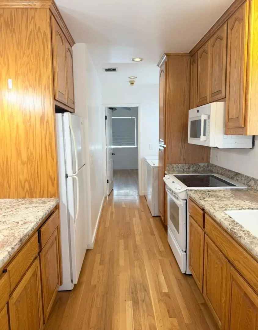 1421 K Street, San Miguel, CA 93451 - #2