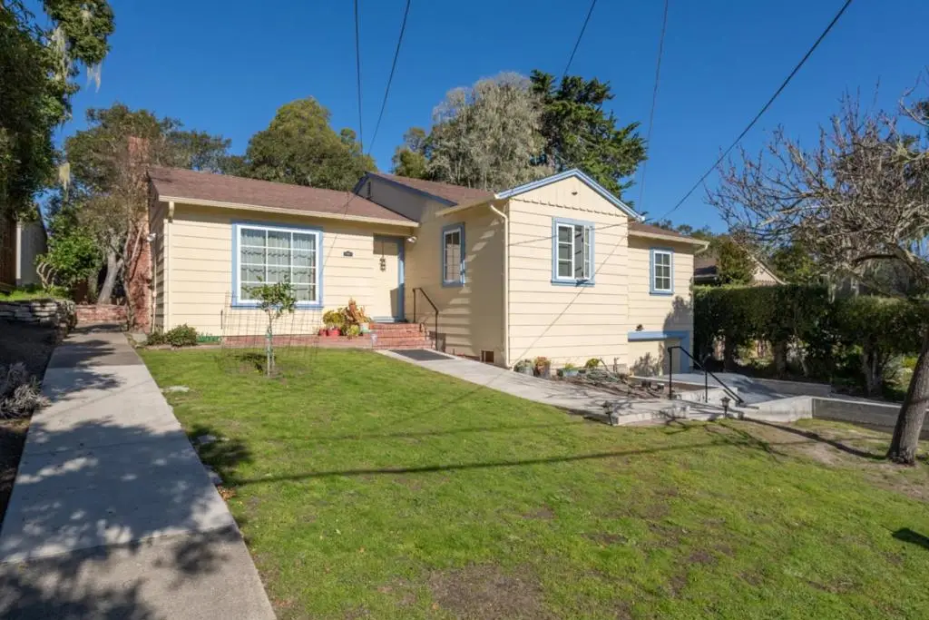 32 Via Ventura, Monterey, CA 93940 - #1