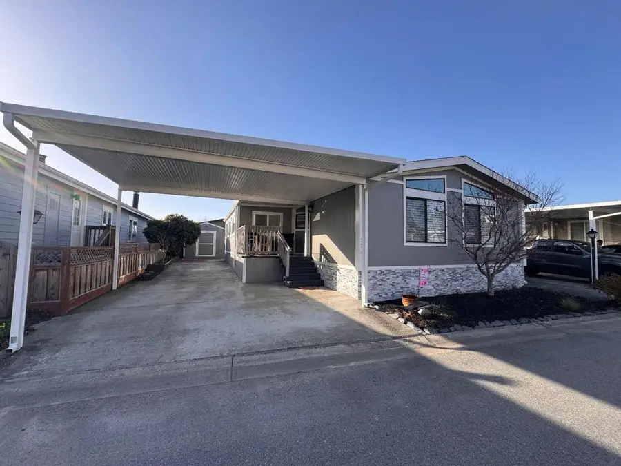 33 Sailfish Court, Half Moon Bay, CA 94019 - #2