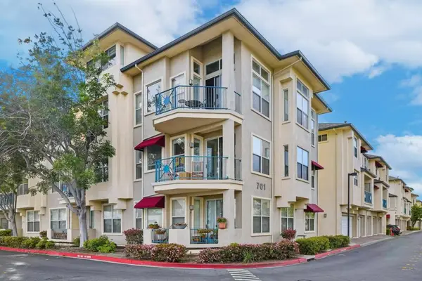 701 Baltic Circle #715, Redwood City, CA 94065