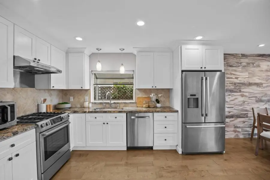 419 Alameda De Las Pulgas, Redwood City, CA 94062 - #3