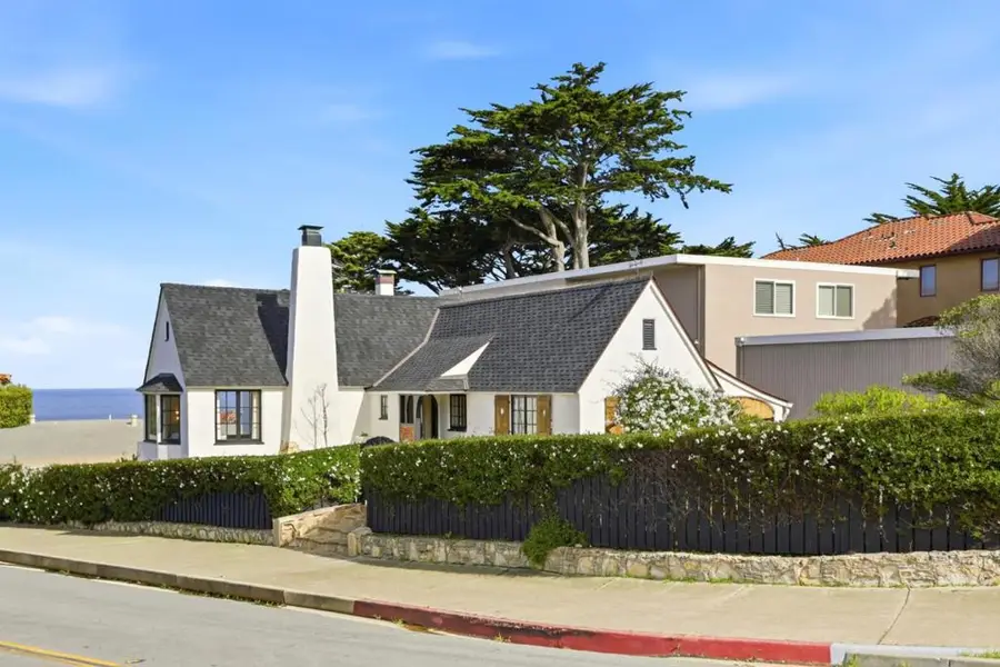 115 1st Street, Pacific Grove, CA 93950 - #2