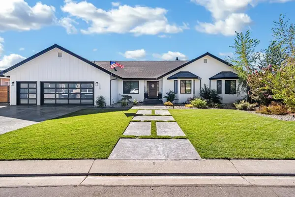 1220 S Ridgemark Drive, Hollister, CA 95023