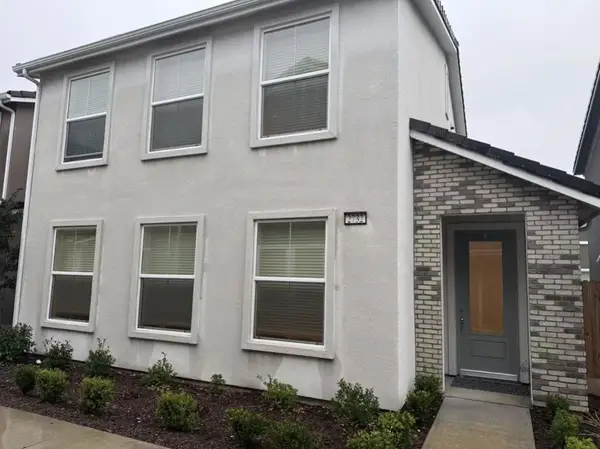 2732 E Teaberry Drive, Fresno, CA 93730