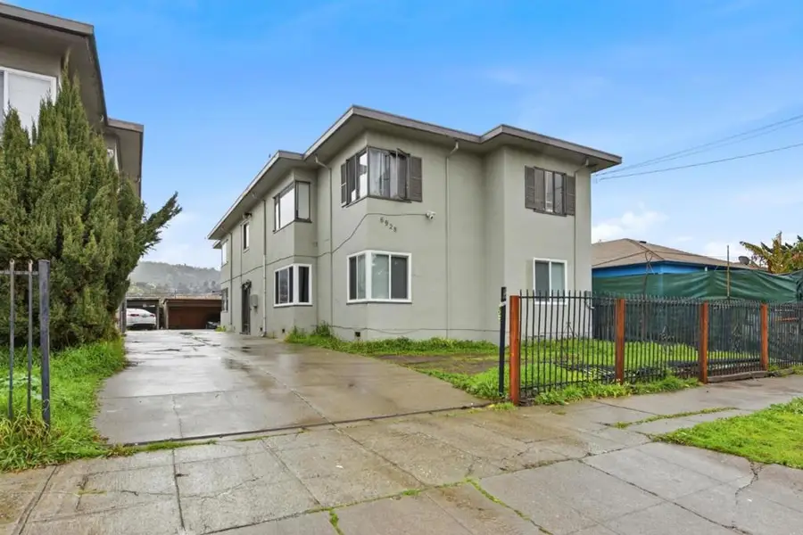 6928 Fresno Street, Oakland, CA 94605 - #2