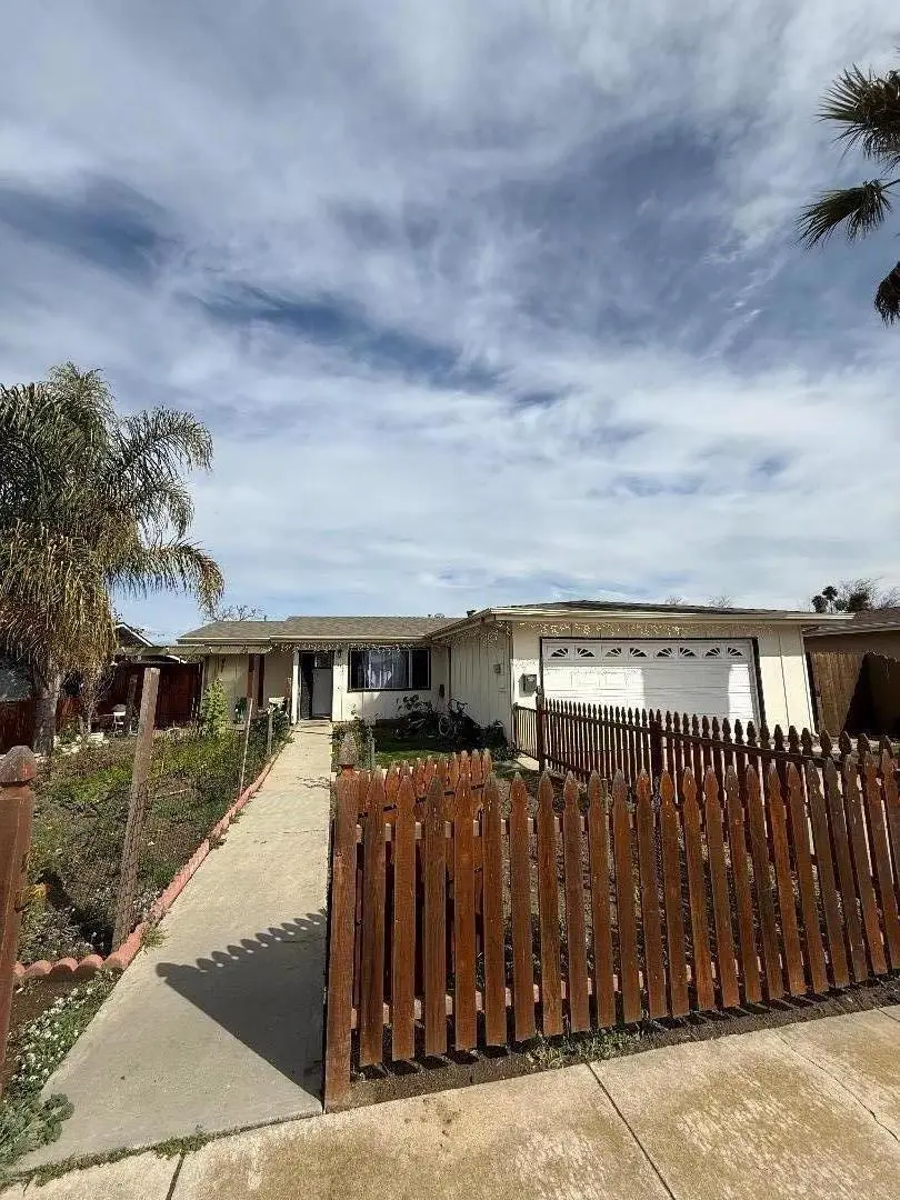 244 Larson Lane, Greenfield, CA 93927 - #3