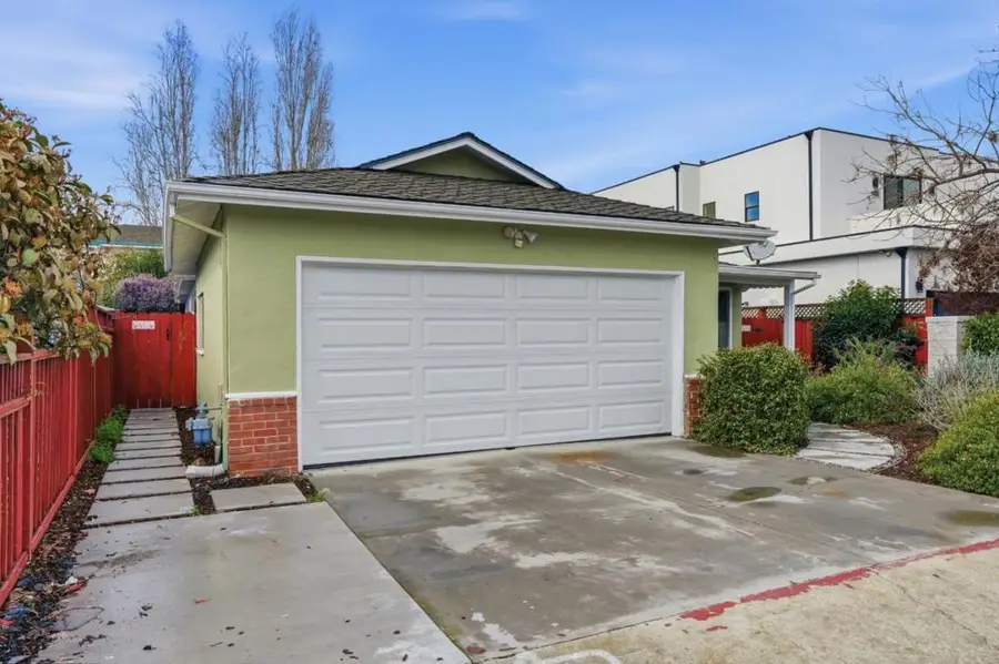 2115 Clarke Avenue, East Palo Alto, CA 94303 - #2