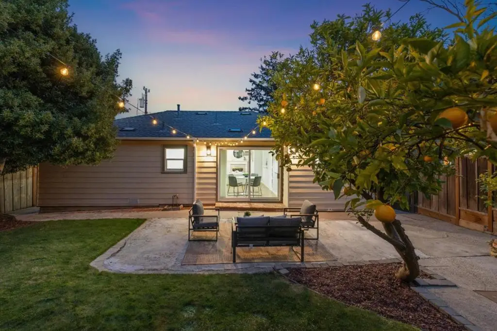 2018 Monroe Avenue, Belmont, CA 94002 - #1