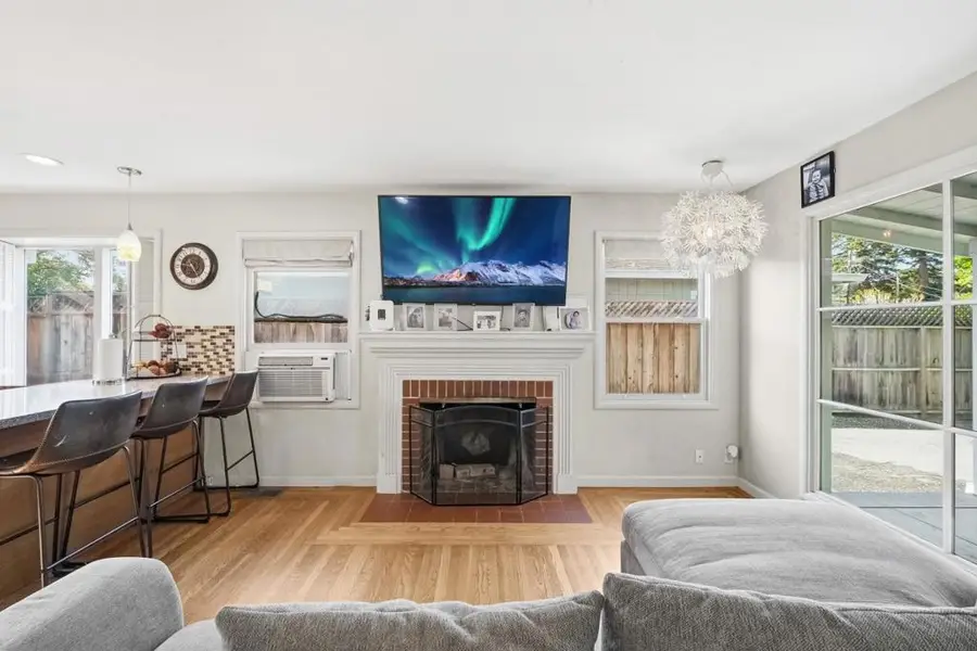 2034 Addison Avenue, East Palo Alto, CA 94303 - #2