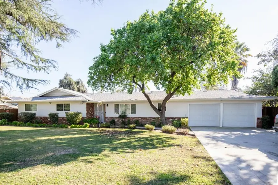 5274 N Nantucket Avenue, Fresno, CA 93704 - #2