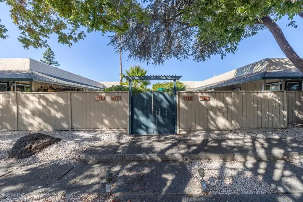 Essex Way, San Jose, CA 95117 - #1