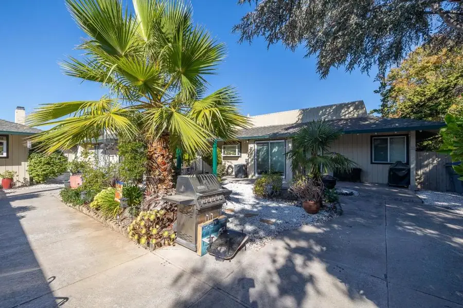 Essex Way, San Jose, CA 95117 - #3