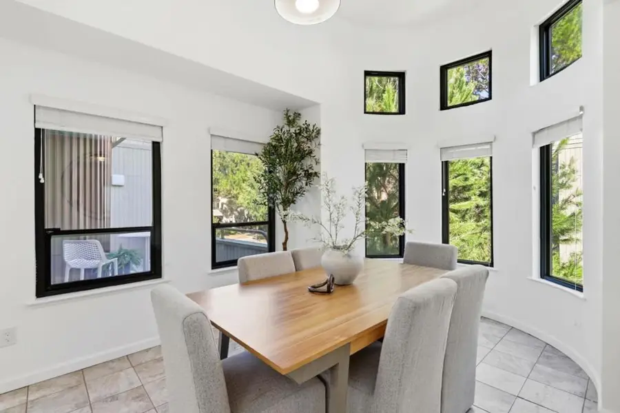 928 Wright Avenue #402, Mountain View, CA 94043 - #2