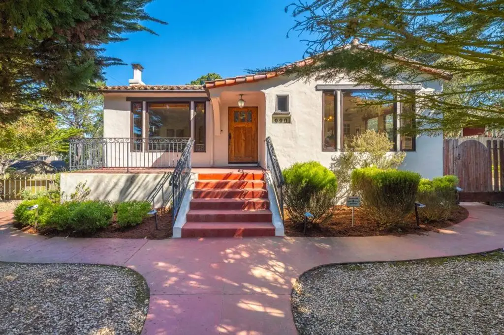 990 Sinex Avenue, Pacific Grove, CA 93950 - #1